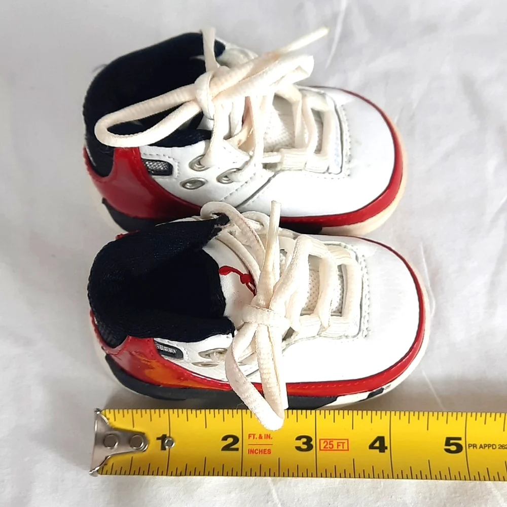Nike AirJordan 85- 20-05  20th Anniversary Edition Baby Shoes Size 2C Leather